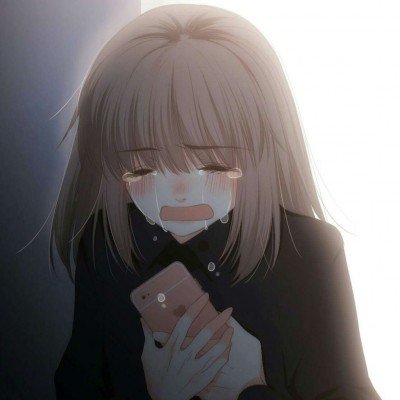女孩不慎摔坏标本 馆长暖心安抚